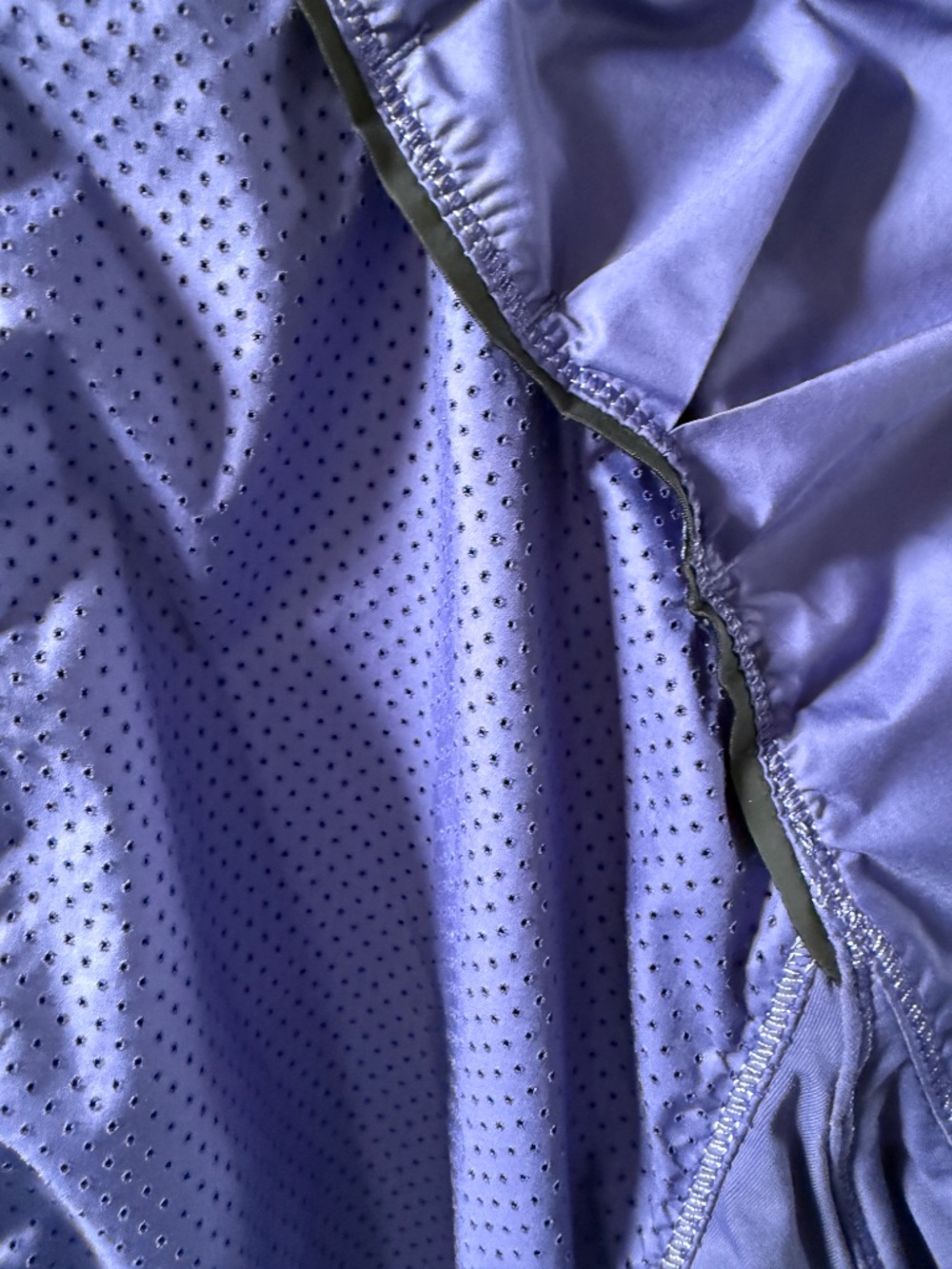 Lululemon Run Essential Jacket Purple Windbreaker Lightweight (Size 4) - Picture 12 of 13
